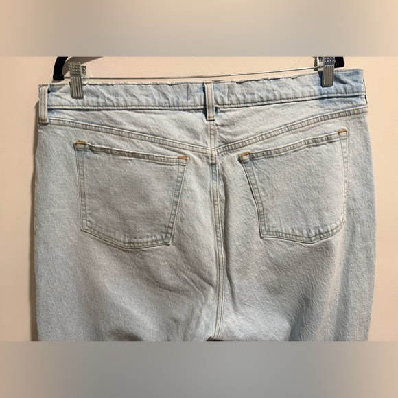 Abercrombie Curve Love 90s Straight Jeans 33W / 16 Mid Rise Light Wash - Picture 5 of 5